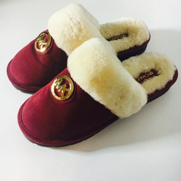 🔥NWOT Michael Kors Authentic Monogrammed Slippers - Picture 3 of 8